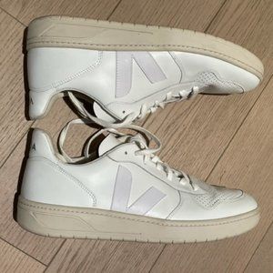 Men's White Veja Sneakers | Size 12.5 (US), 47 (EUR)